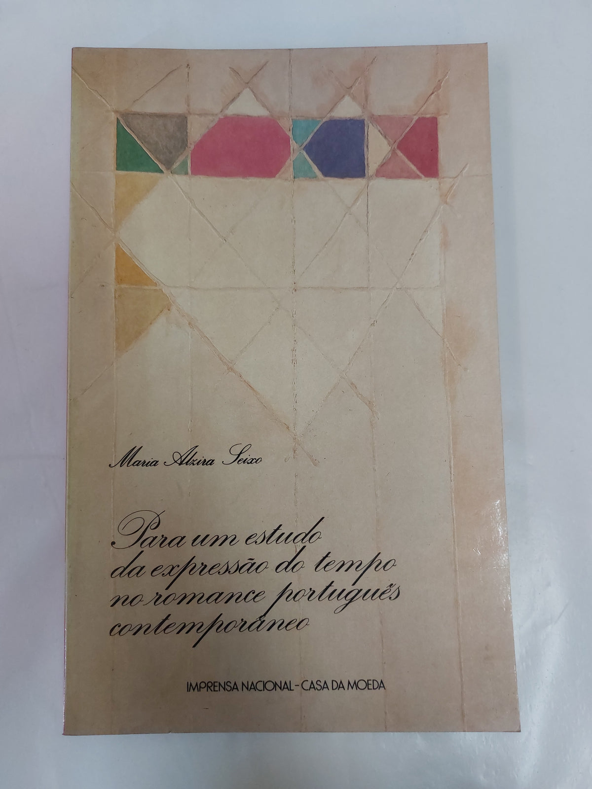 Para um estudo da expressão do tempo no português contemporâneo